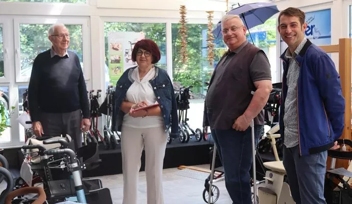 Bild zeigt: Freuen sich über die erste Zertifizierung: Rudolf Fritz, Doris Schmith-Velten, Josef Elter und Philipp Springer. Foto: Stadt Gaggenau Bild zeigt: Freuen sich über die erste Zertifizierung: Rudolf Fritz, Doris Schmith-Velten, Josef Elter und Philipp Springer. Foto: Stadt Gaggenau
